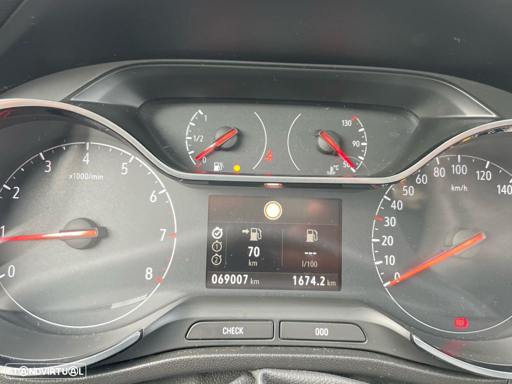 Opel Crossland X - 3