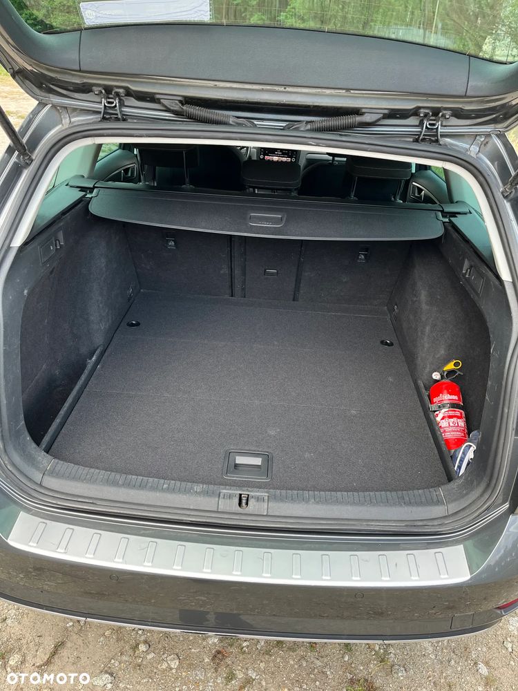 Volkswagen Golf 1.6 TDI BMT Comfortline - 10