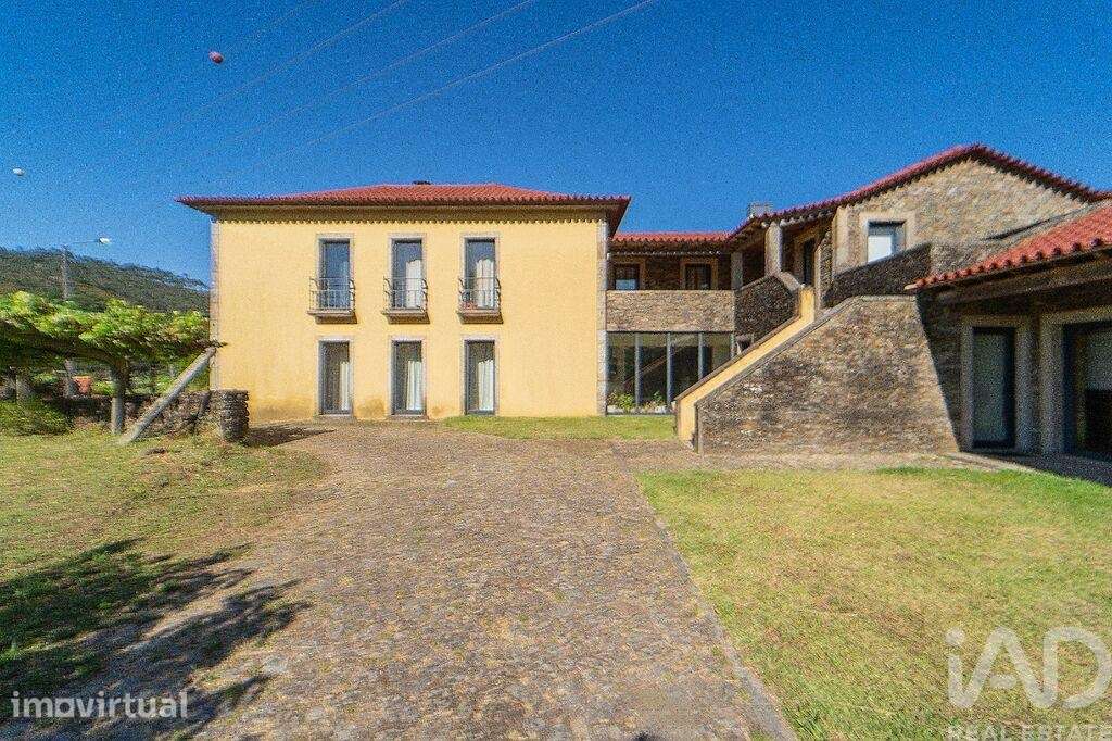 Moradia isolada T5 em Gondar e Orbacém de 401 m2 - Grande imagem: 2/40