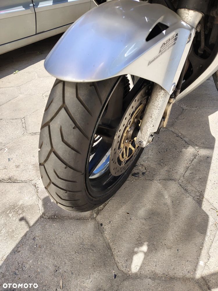 Honda VFR - 6