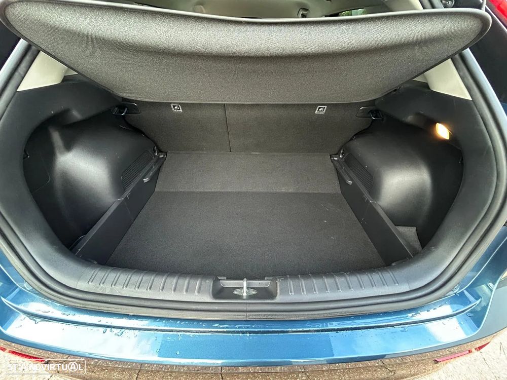 Kia Niro EV 64kWh Drive - 13