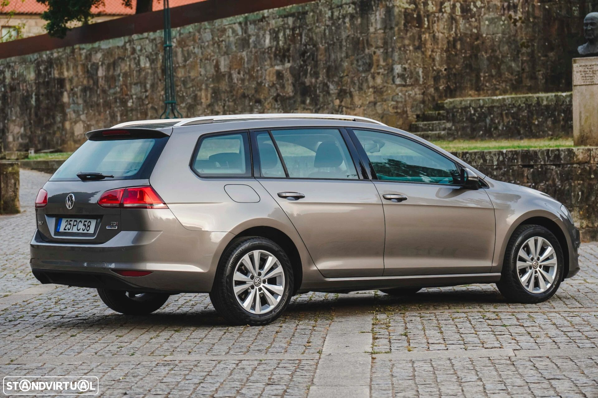 VW Golf Variant - 31