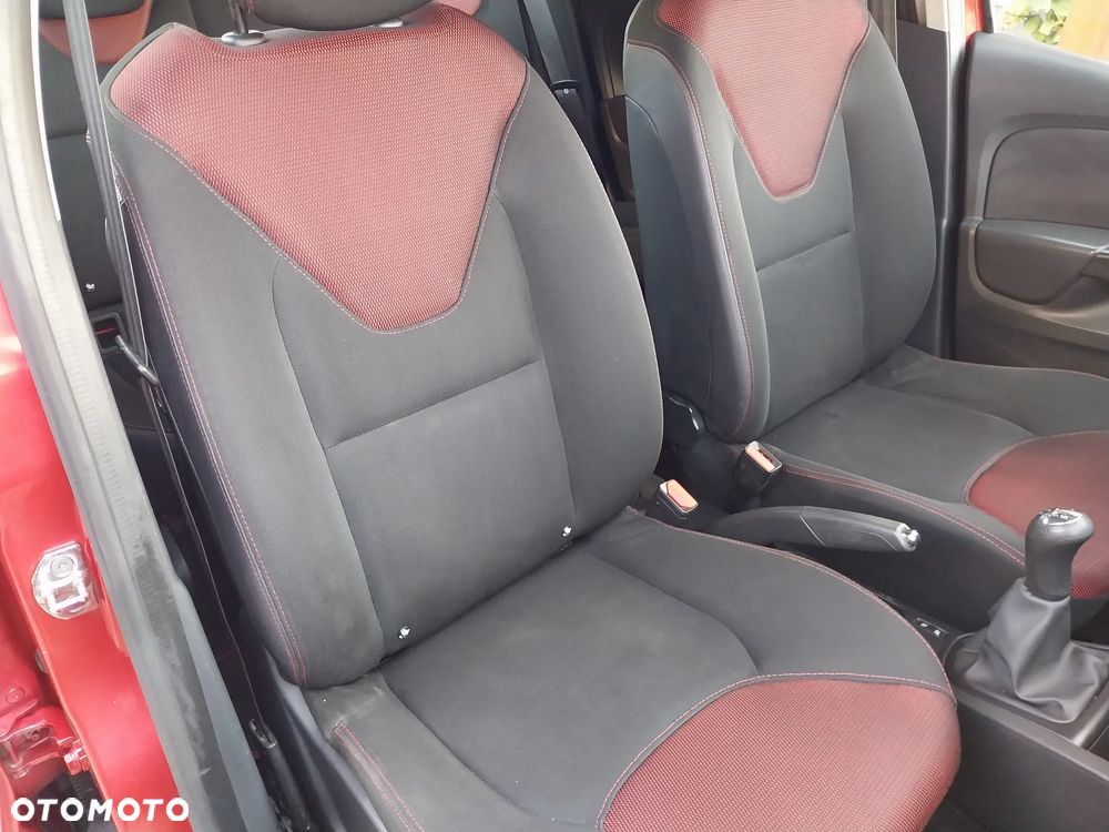 Renault Clio 1.2 16V 75 LIMITED - 19