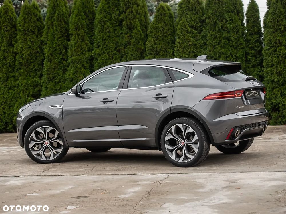 Jaguar E-Pace P250 AWD R-Dynamic SE - 10