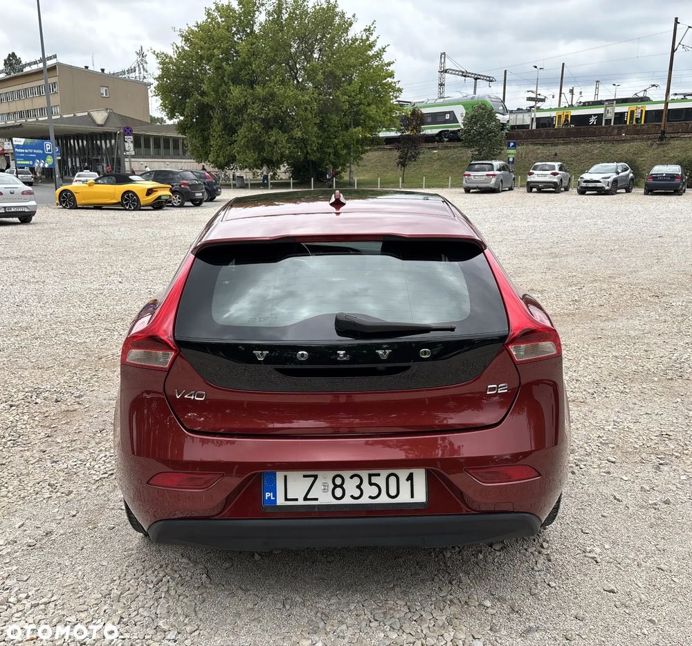 Volvo V40 D2 Momentum - 5