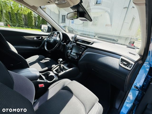 Nissan Qashqai 1.3 DIG-T N-Connecta - 18