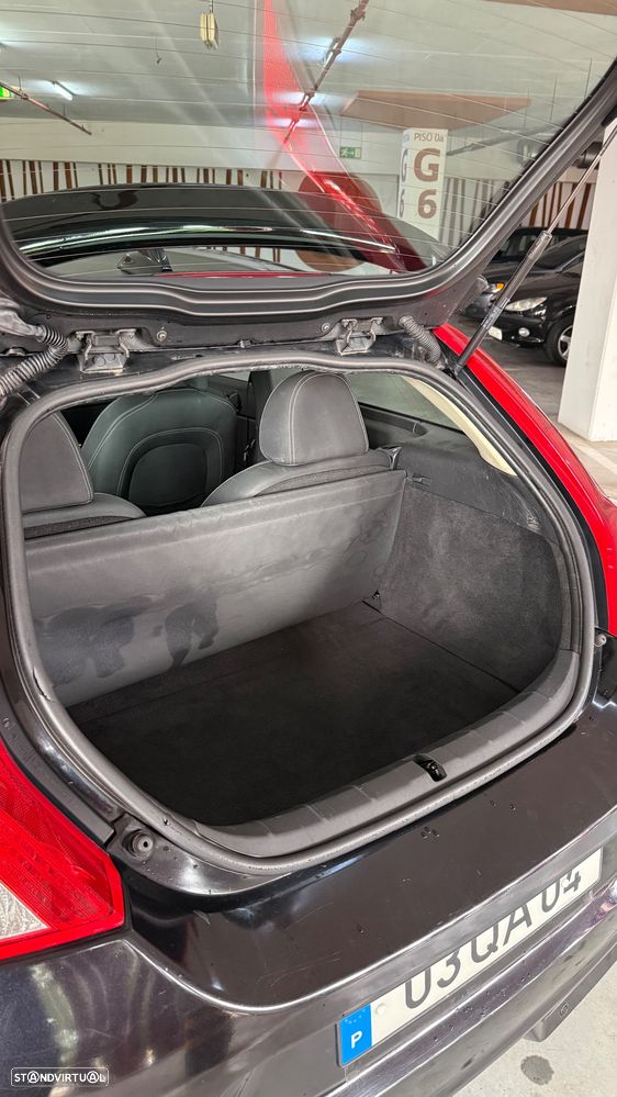 Volvo C30 1.6 D2 R-Design Start/Stop — fotografia 30