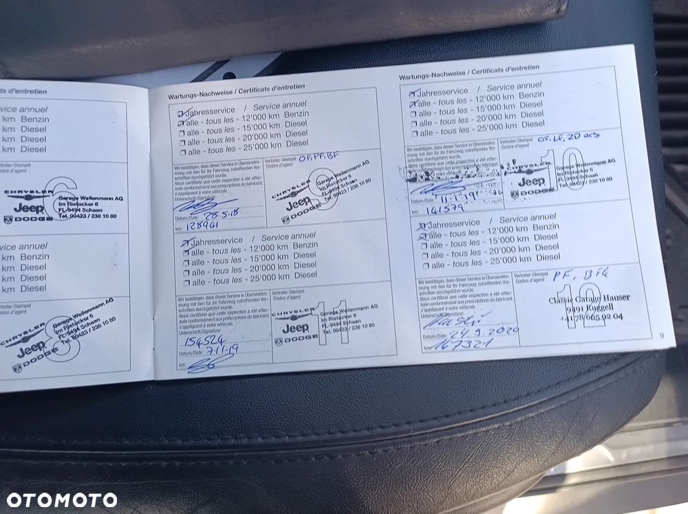 Jeep Grand Cherokee - 29