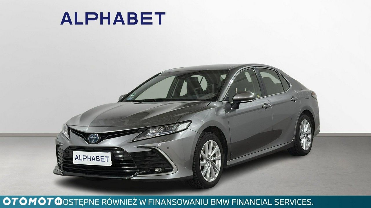 Toyota Camry - 1