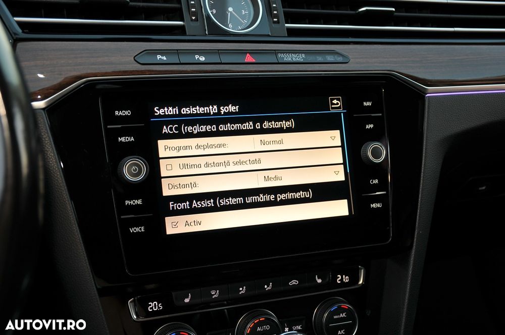 Volkswagen Passat - 18