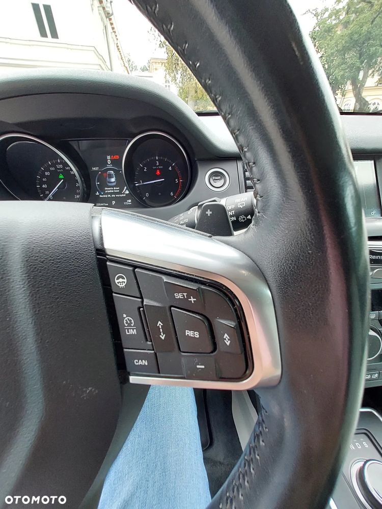 Land Rover Discovery Sport 2.0 TD4 HSE - 24