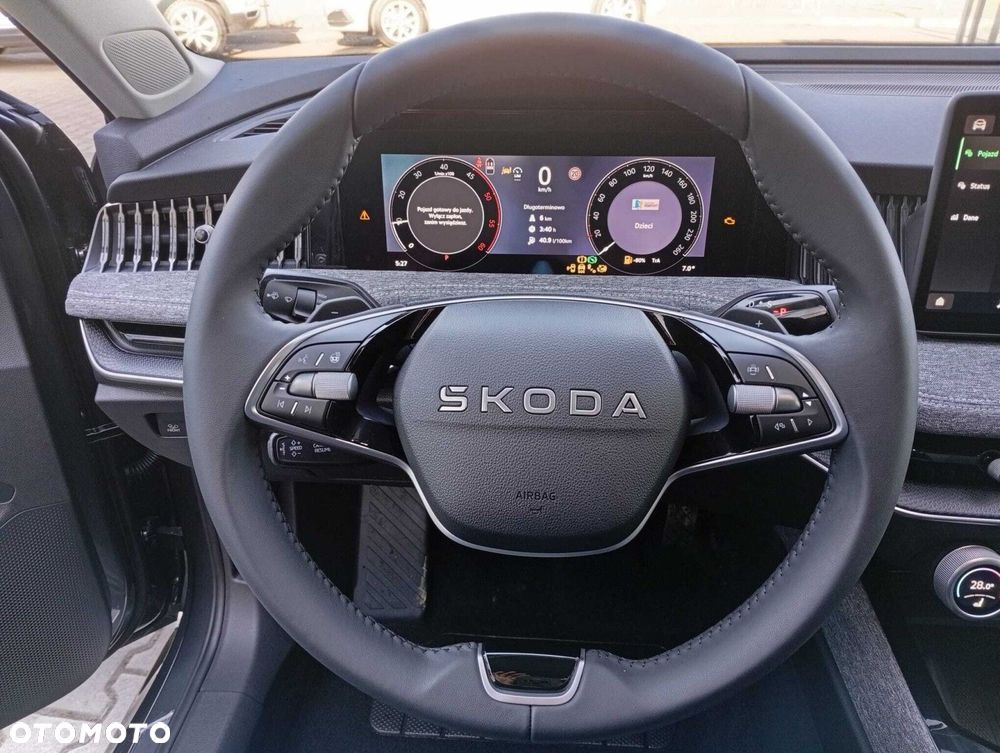Skoda Superb 2.0 TDI SCR 4x4 Edition 130 DSG - 13