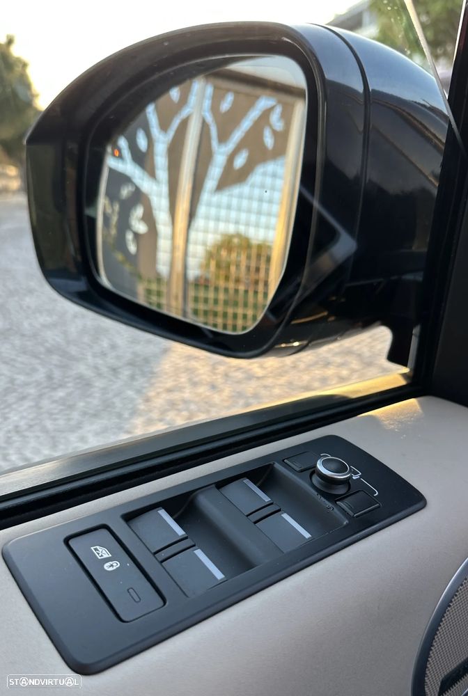 Land Rover Discovery 2.0 SD4 HSE Auto - 11