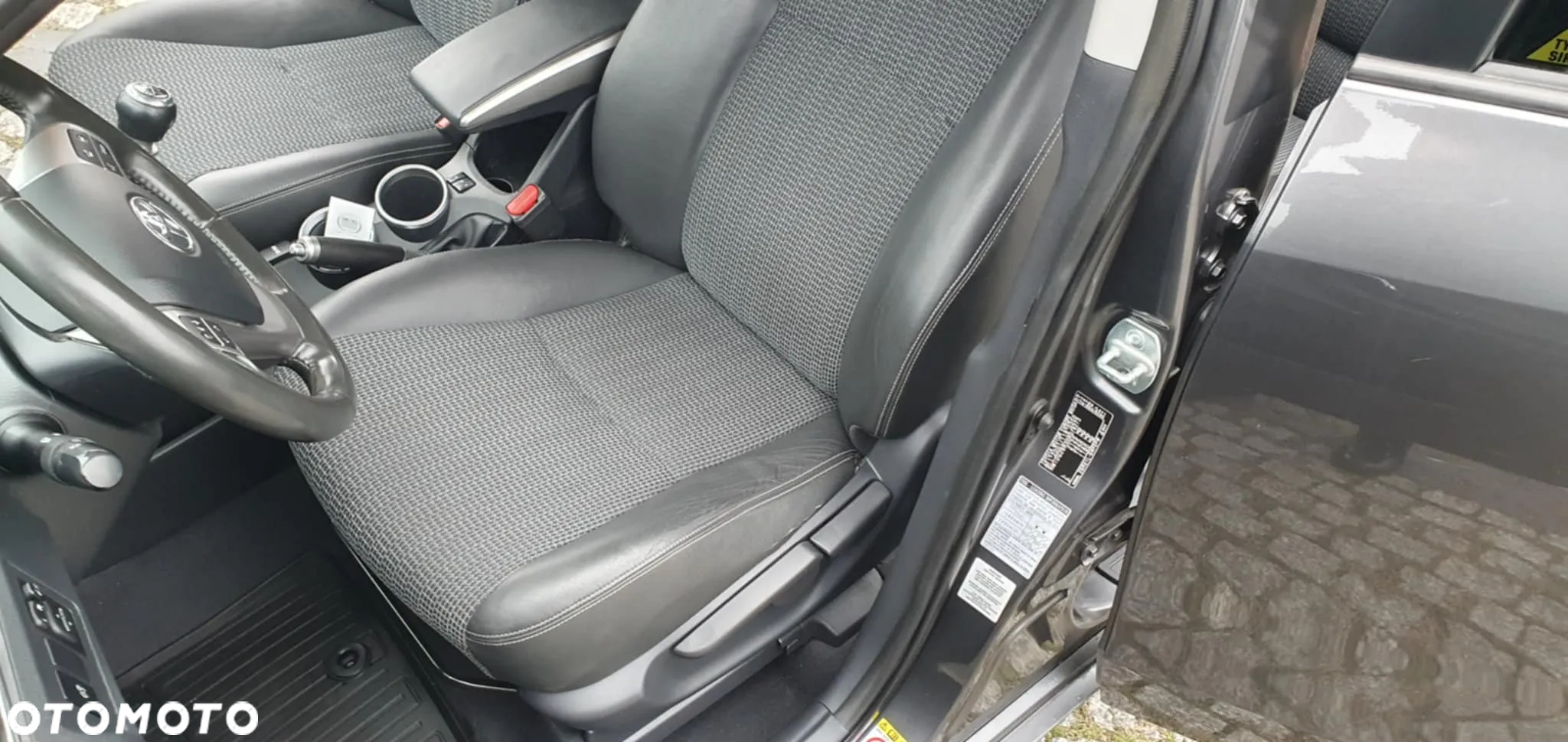 Toyota Verso 1.8 Premium 7os EU6 - 27
