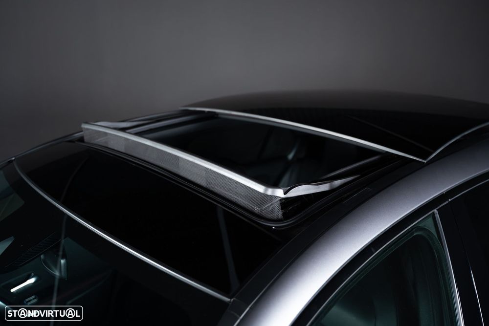 Mercedes-Benz A 250 e 8G-DCT AMG Line - 11