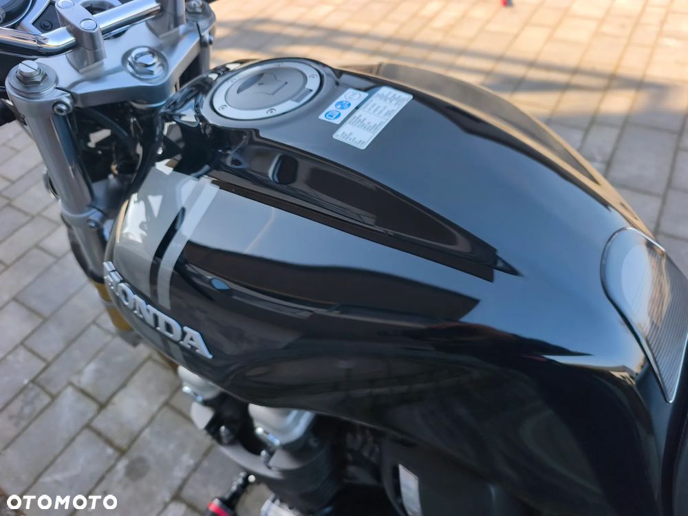 Honda CB - 17