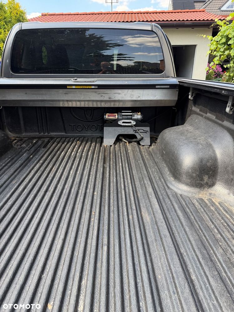 Toyota Hilux - 18