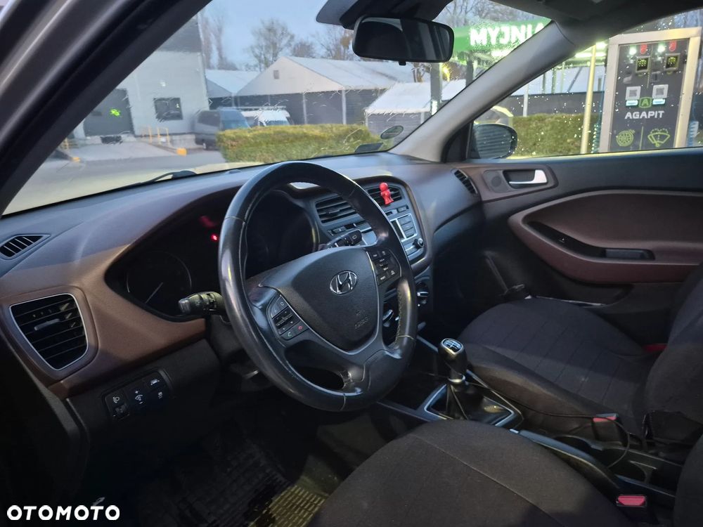 Hyundai i20 1.1 CRDi - 16