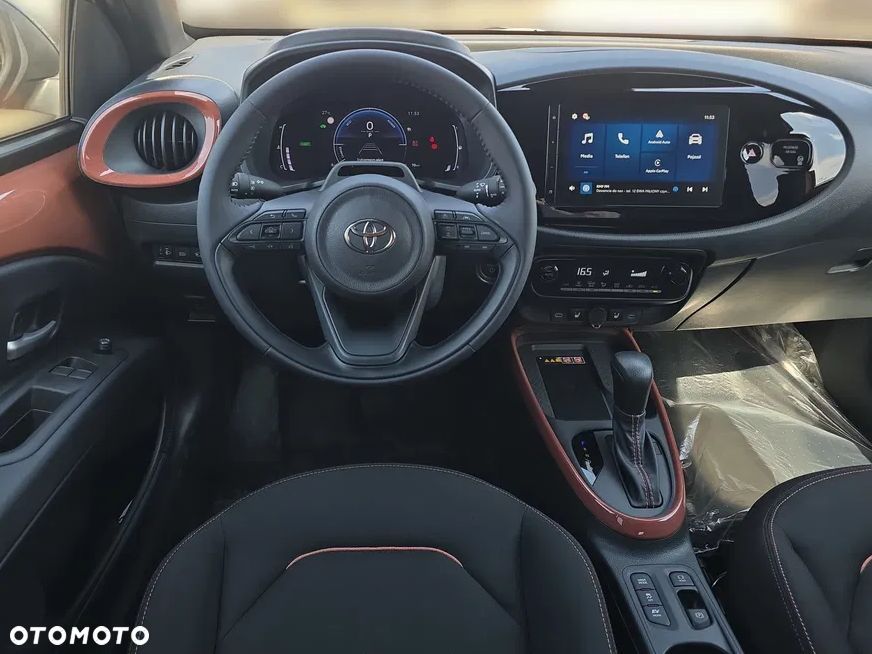 Toyota Aygo X Hybrid 1.5 Style e-CVT - 16