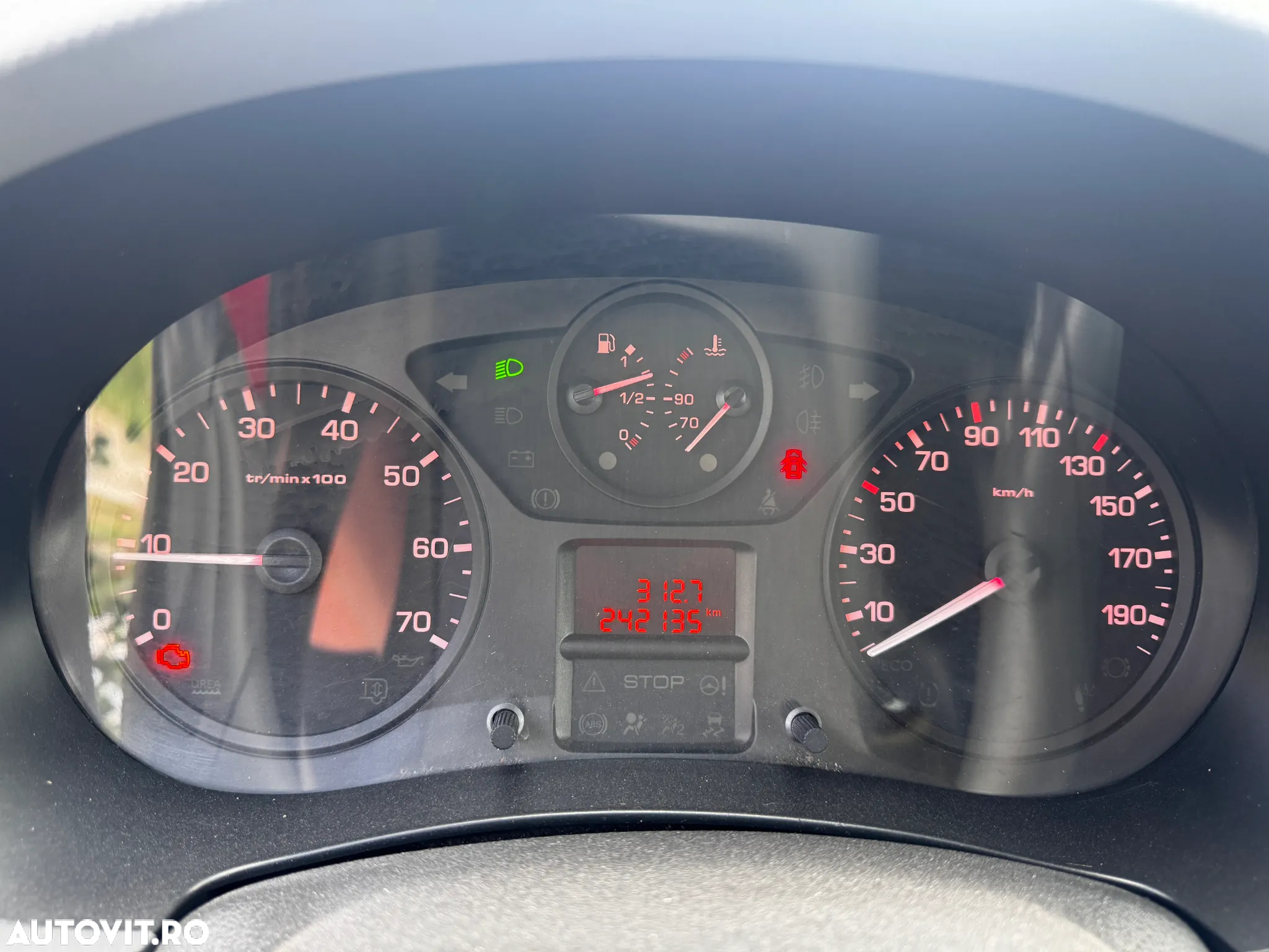 Citroën Berlingo 1.6 BlueHDi 75 BVM5 Feel - 4
