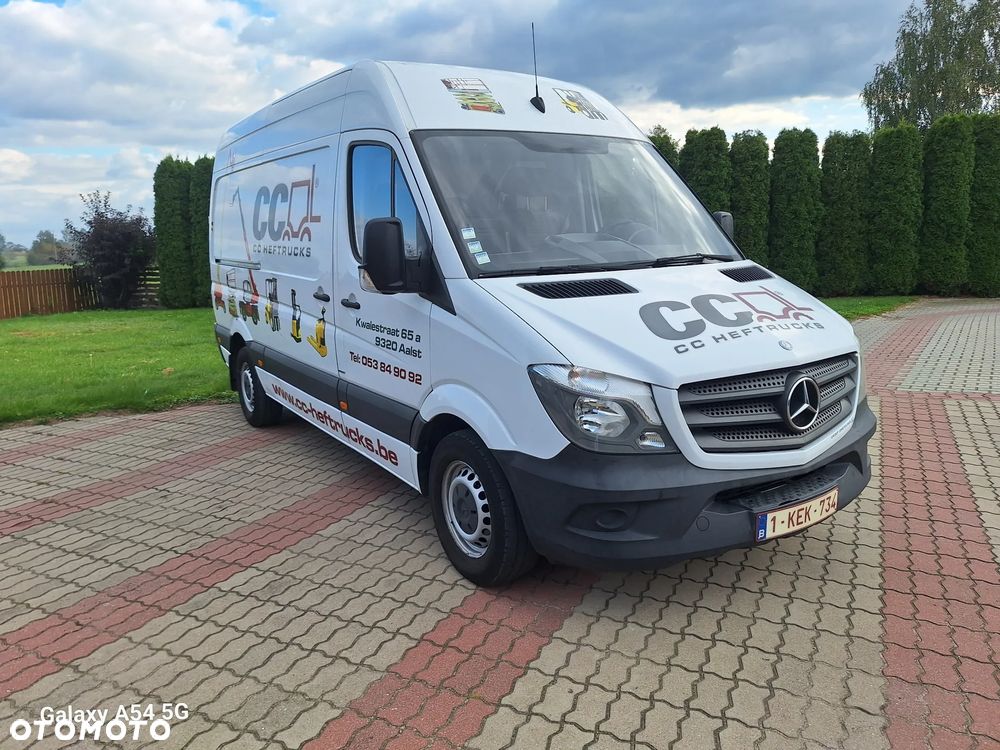 Mercedes-Benz Sprinter - 2