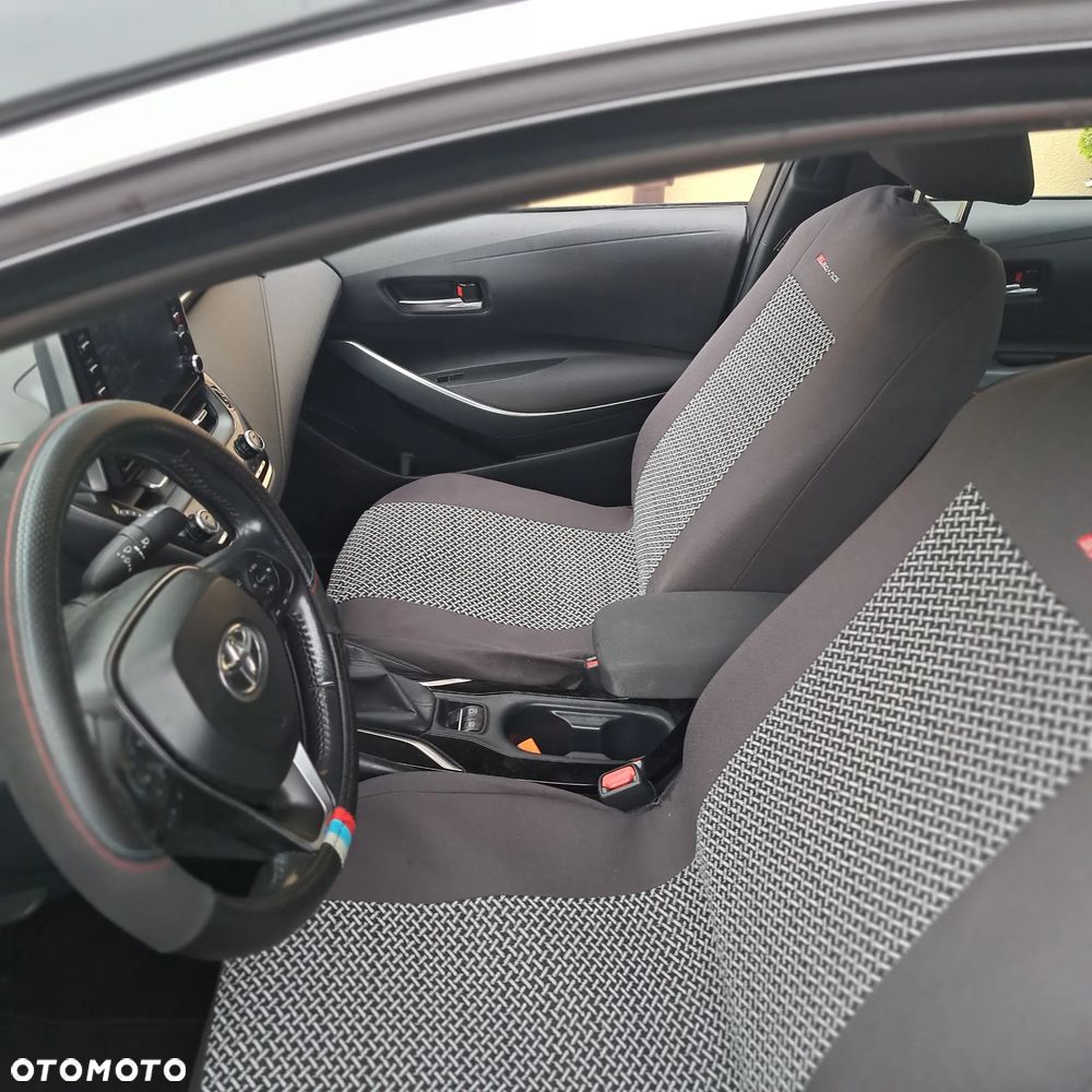 Toyota Corolla - 5