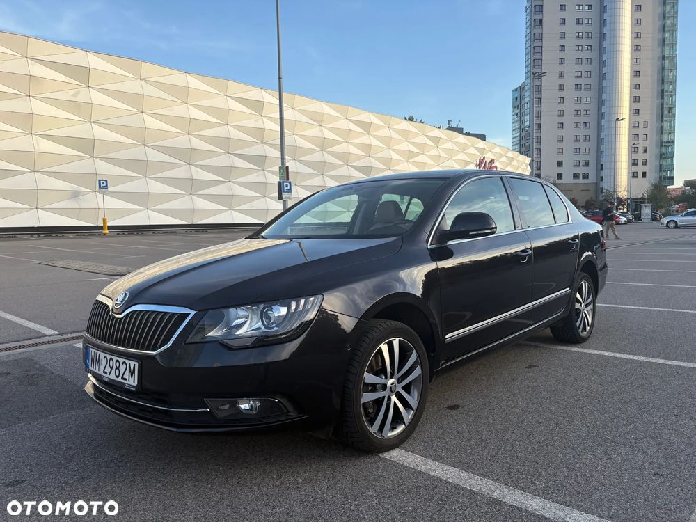 Skoda Superb 2.0 TSI Elegance DSG - 2