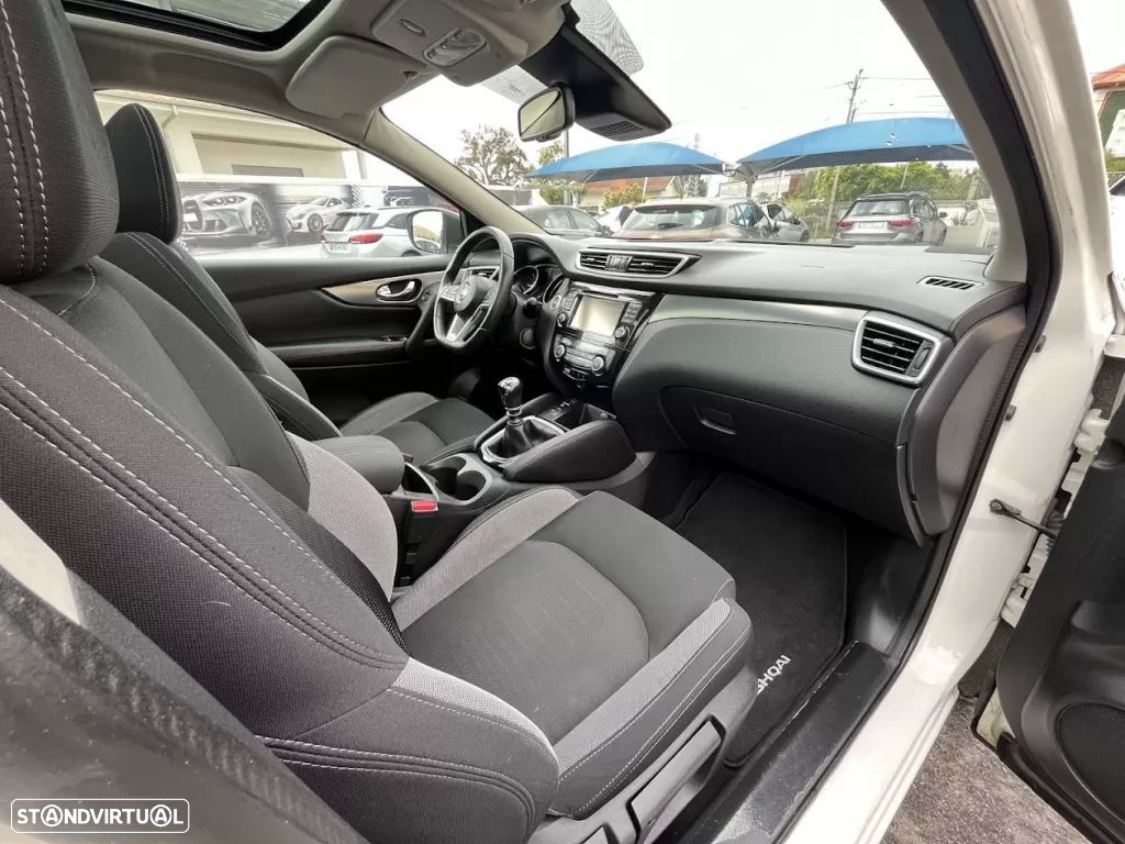 Nissan Qashqai 1.5 dCi N-Connecta 18 - 30