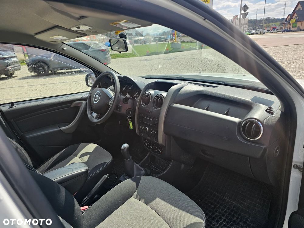 Dacia Duster 1.6 Laureate Euro5 - 17