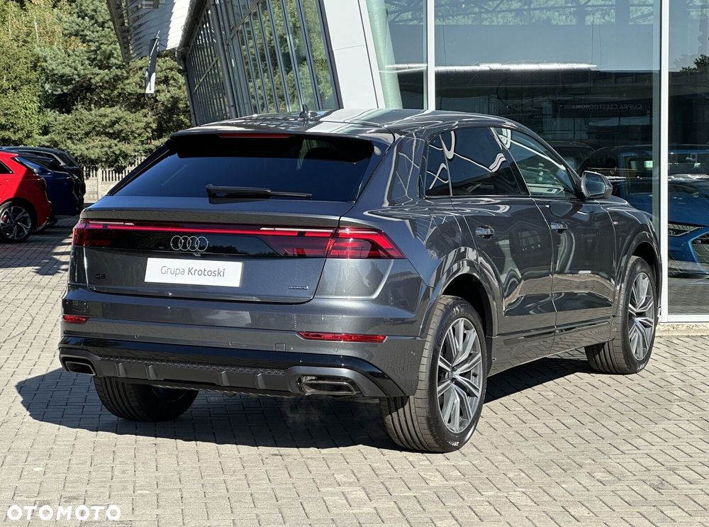 Audi Q8 - 6
