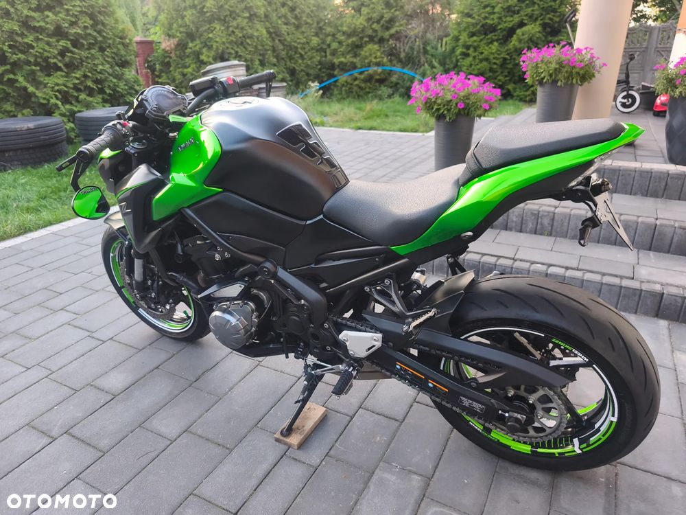 Kawasaki Z 900 - 6