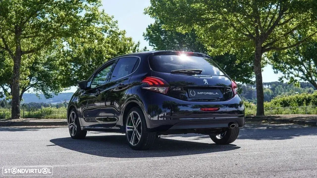 Peugeot 208 1.2 PureTech GT Line - 12