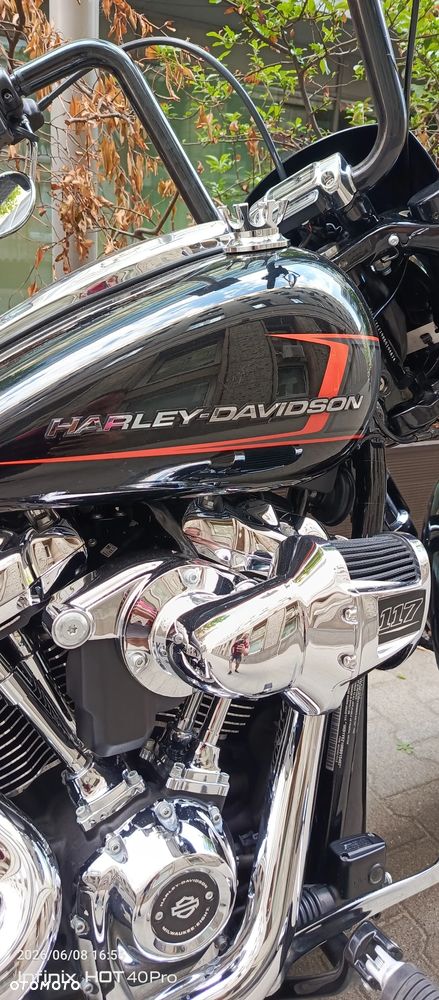 Harley-Davidson Softail Breakout - 6