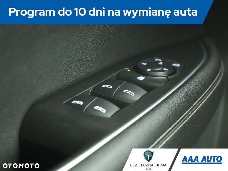Opel Insignia - 19
