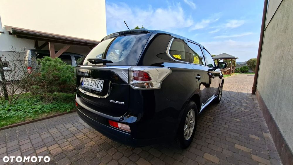 Mitsubishi Outlander 2.0 2WD Inform - 5