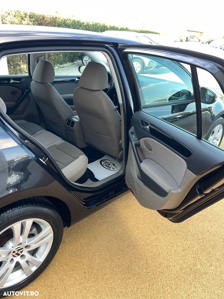 Volkswagen Golf - 26