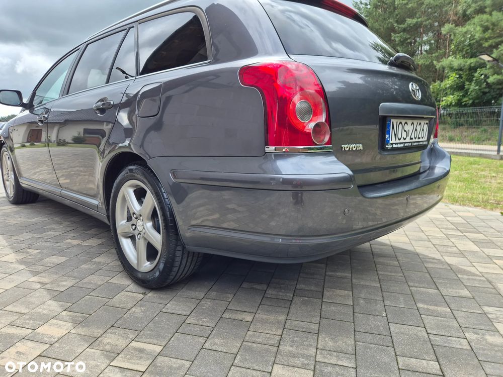 Toyota Avensis 2.2 D-CAT Sol plus NAVI - 6