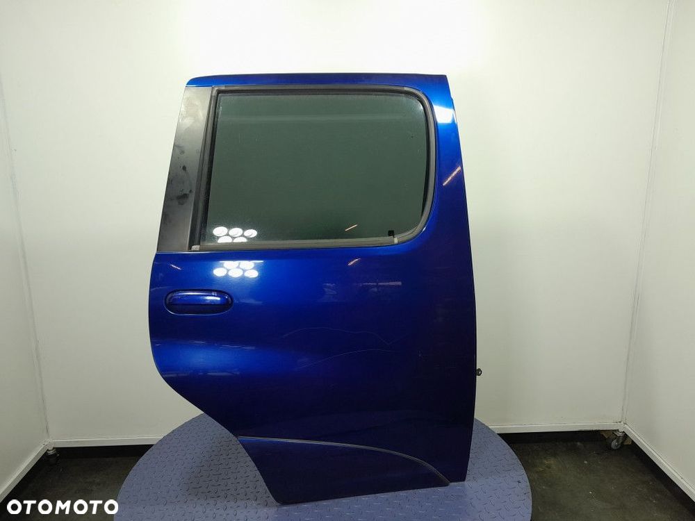 TOYOTA YARIS VERSO 8M6 DRZWI TYŁ TYLNE PRAWE - 1