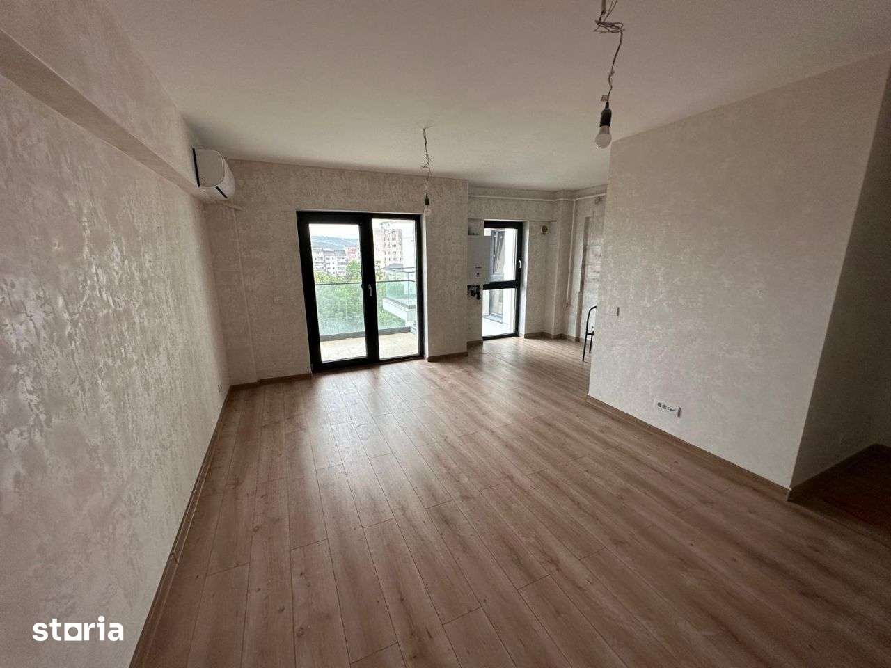 BLOC NOU, FINALIZAT, 2 CAMERE,58 MP in zona Pacurari-Alpha Bank! — fotografia 1