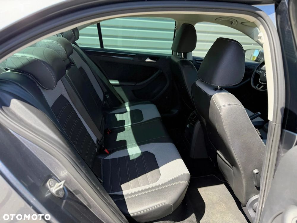 Volkswagen Jetta 2.0 TDI DPF BMT Highline - 18