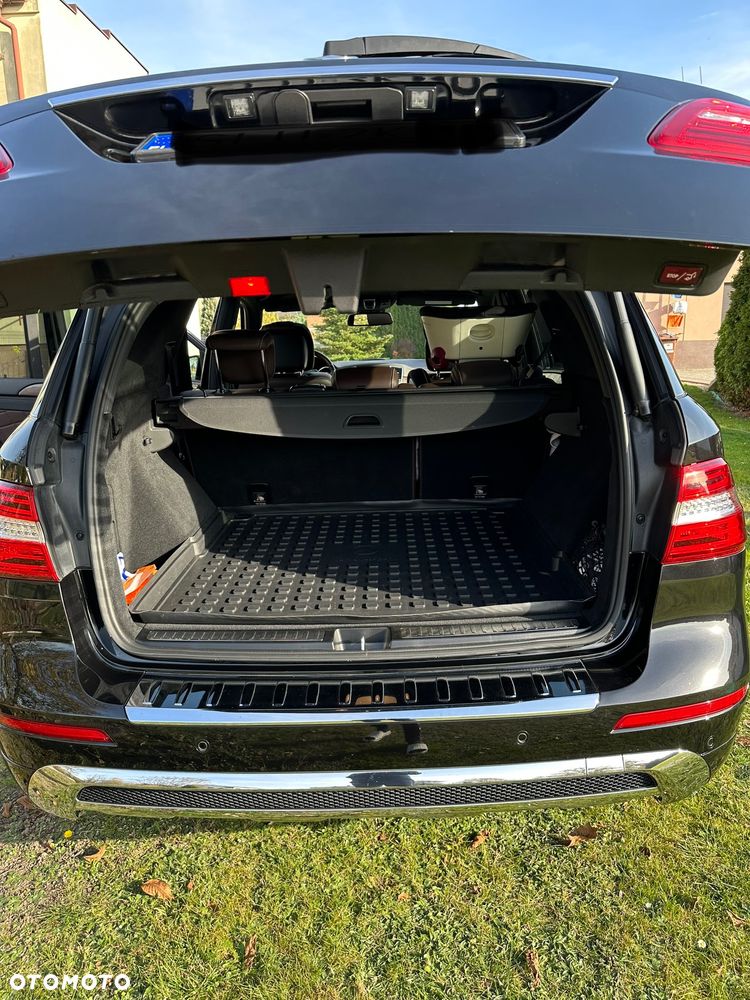 Mercedes-Benz ML - 8