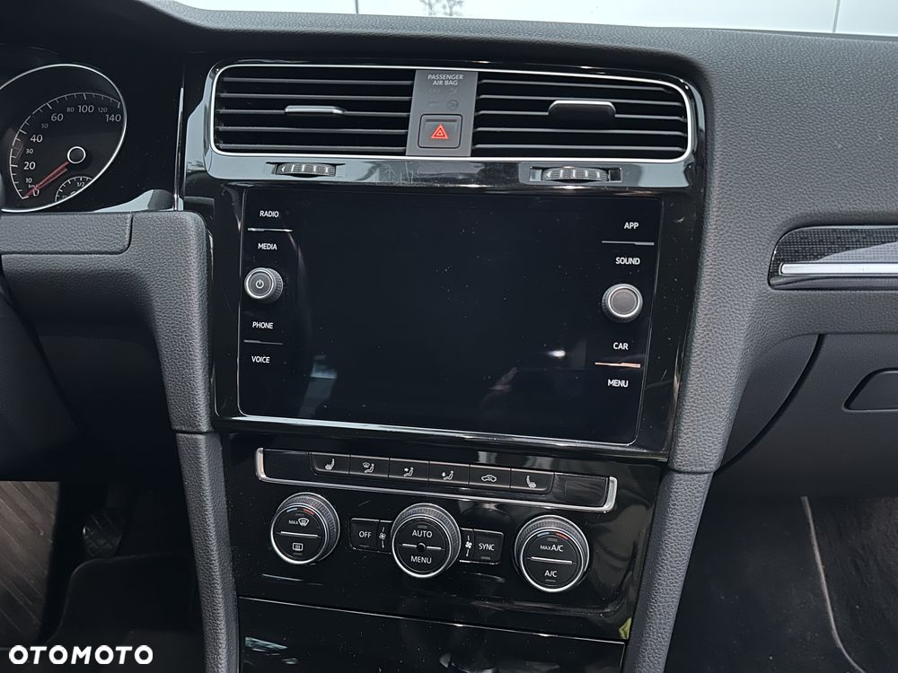 Volkswagen Golf VII 1.5 TSI BMT Highline - 17