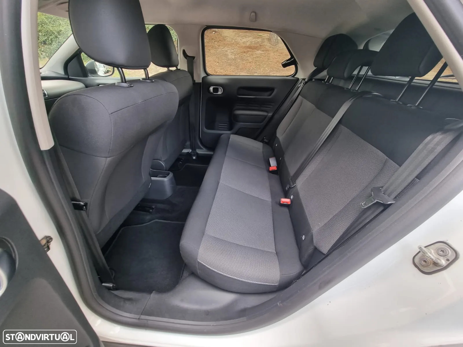 Citroën C4 Cactus 1.6 BlueHDi Feel J17 - 16