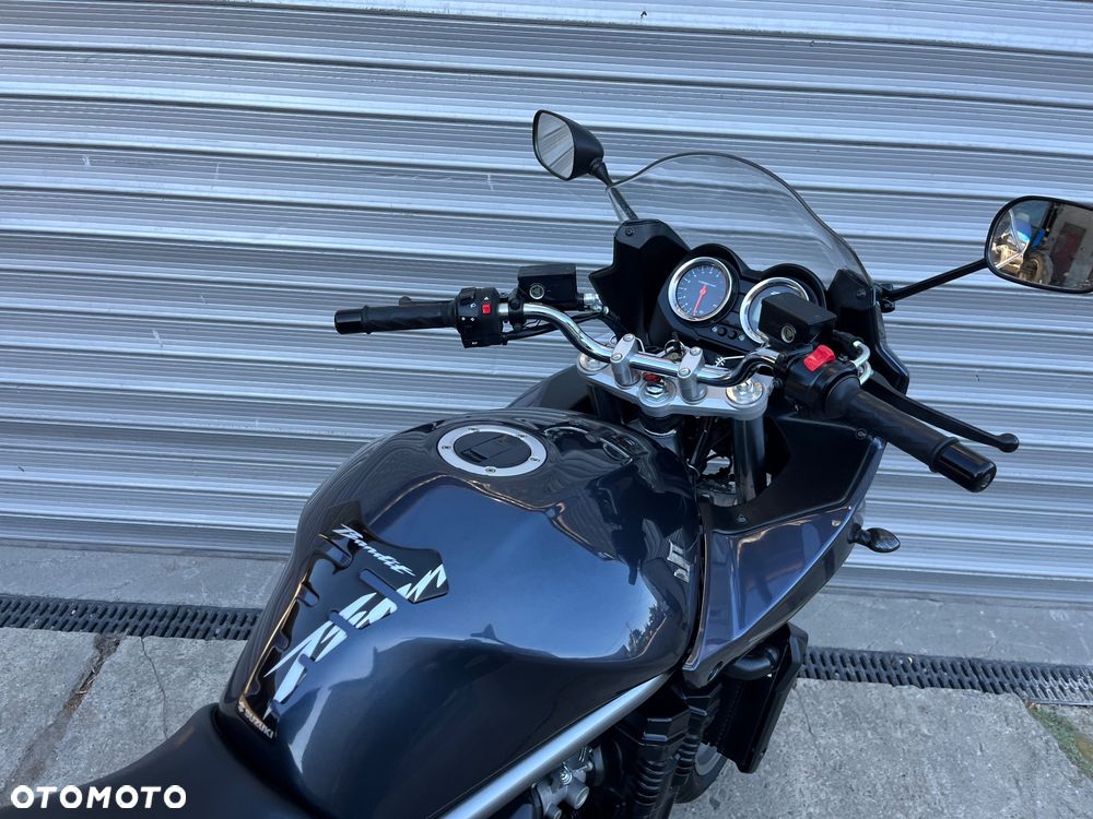 Suzuki Bandit - 34