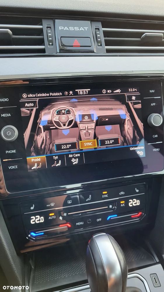 Volkswagen Passat 2.0 TSI Business DSG - 40