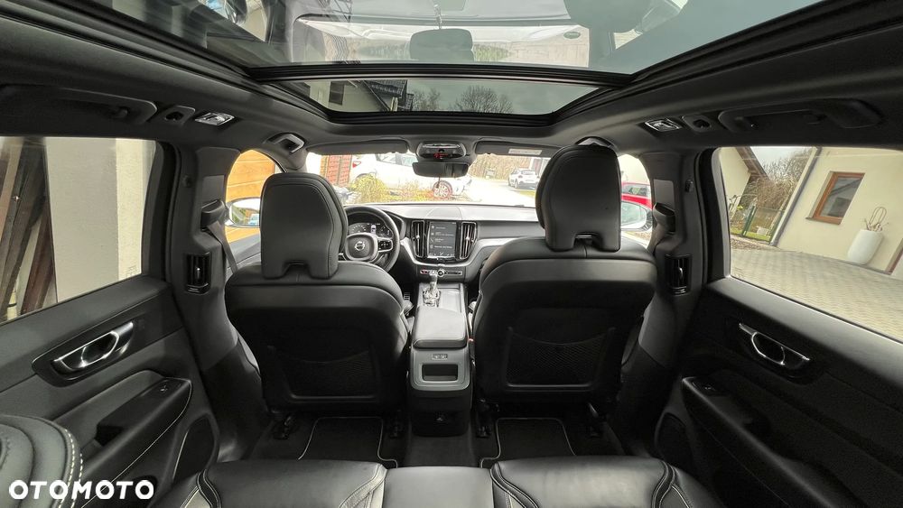 Volvo XC 60 T4 R-Design - 14