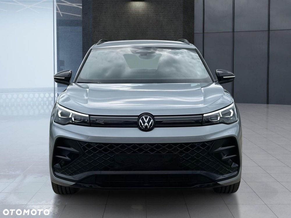 Volkswagen Tiguan - 8