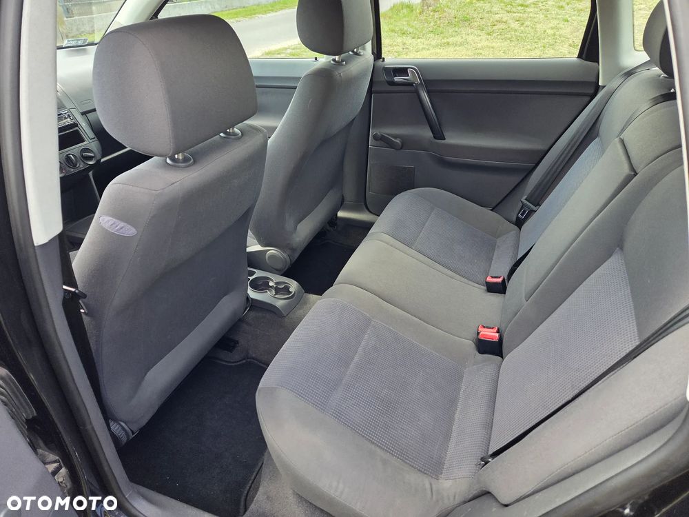 Volkswagen Polo 1.4 Comfortline - 6