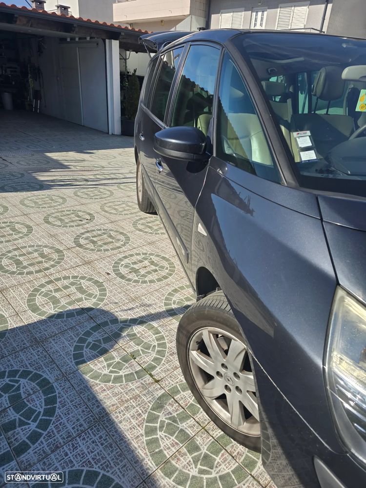 Renault Espace 2.0 dCi Initiale 7L Aut. - 7