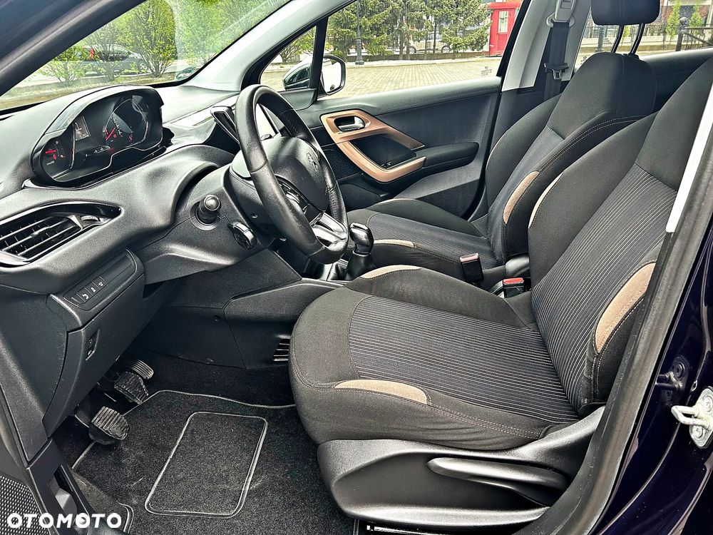 Peugeot 208 e-HDi 92 Stop&Start Style - 20